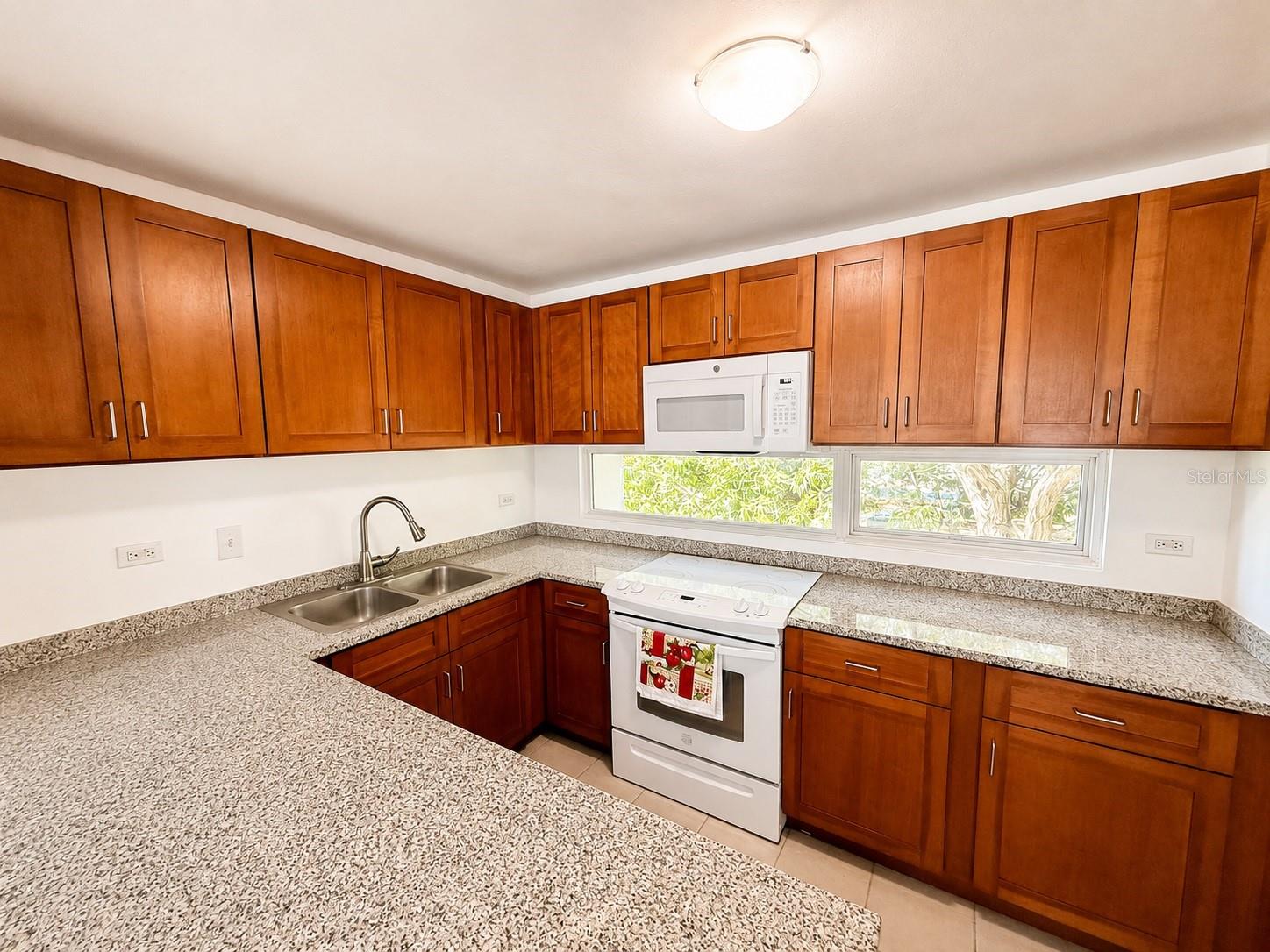 CONDADO LES COURS - Residential