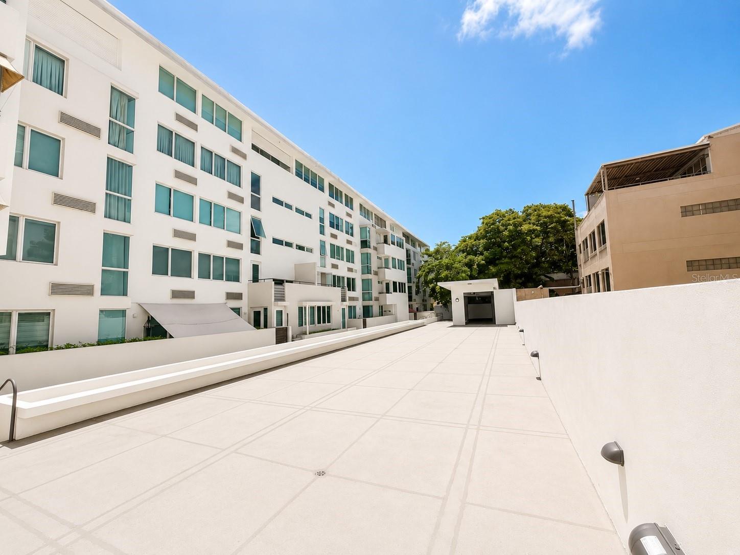 CONDADO LES COURS - Residential