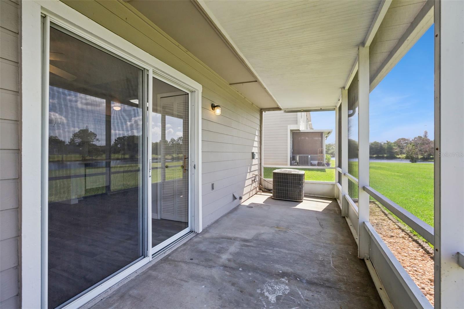 THATCHERS LANDING CONDO 03 - Residential