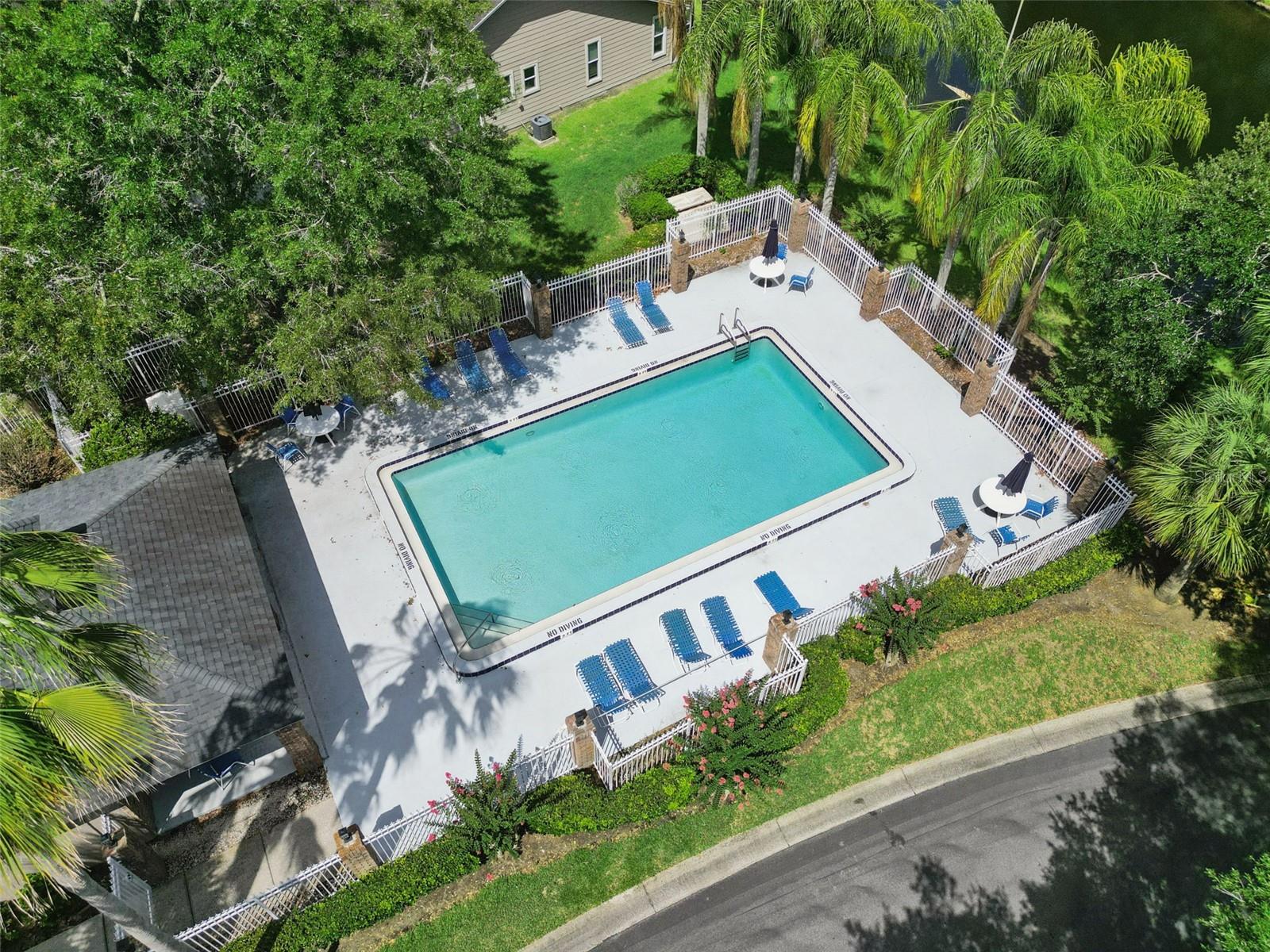 THATCHERS LANDING CONDO 03 - Residential