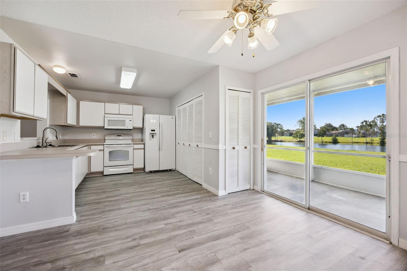 THATCHERS LANDING CONDO 03 - Residential