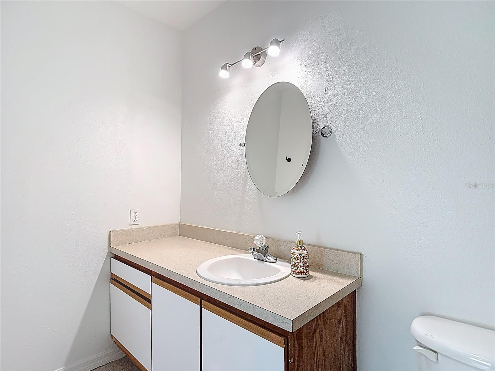 VILLAGES OF BLOOMINGDALE CONDO - Residential