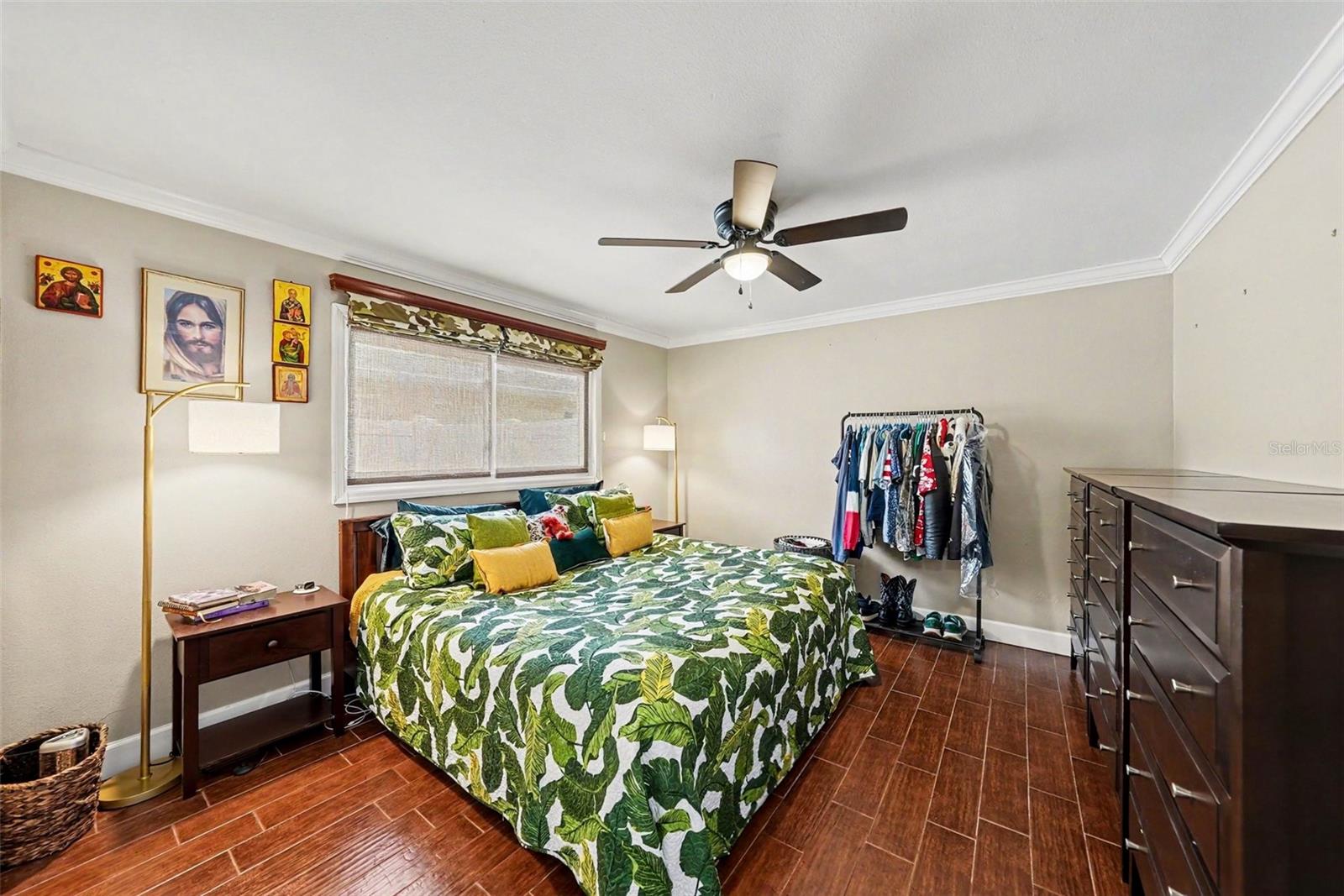 DEL ORO GROVES - Residential