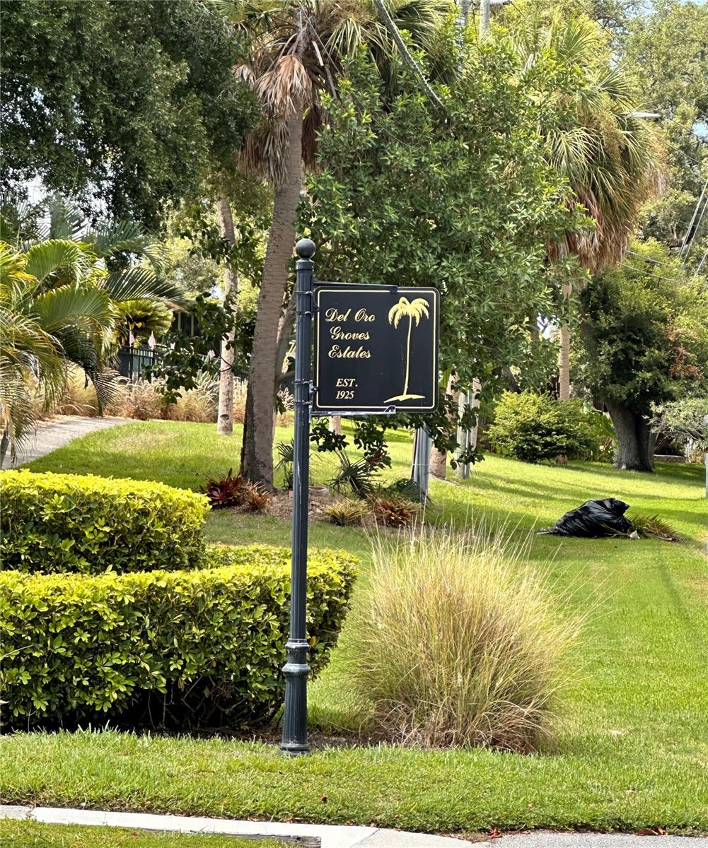 DEL ORO GROVES - Residential