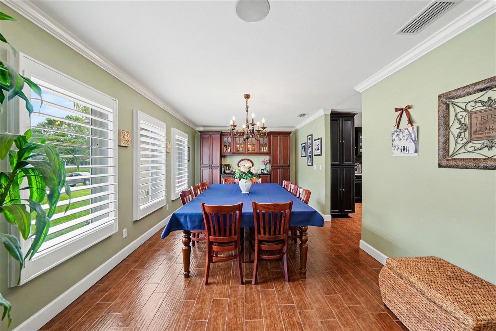 DEL ORO GROVES - Residential