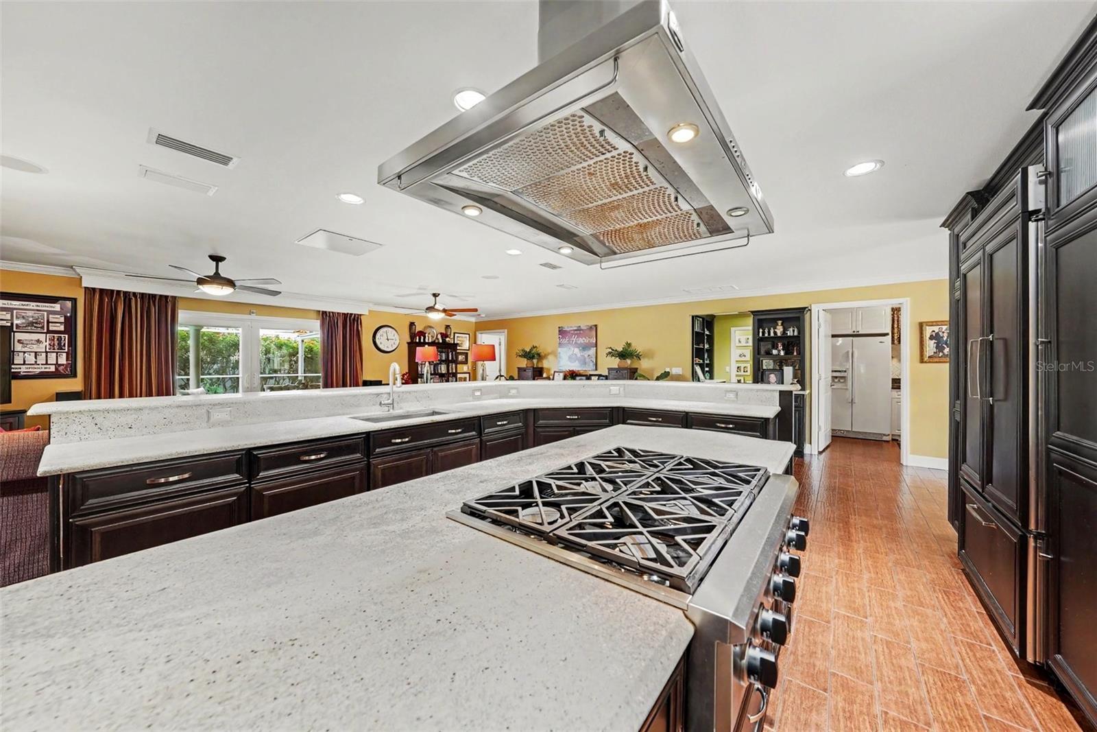 DEL ORO GROVES - Residential