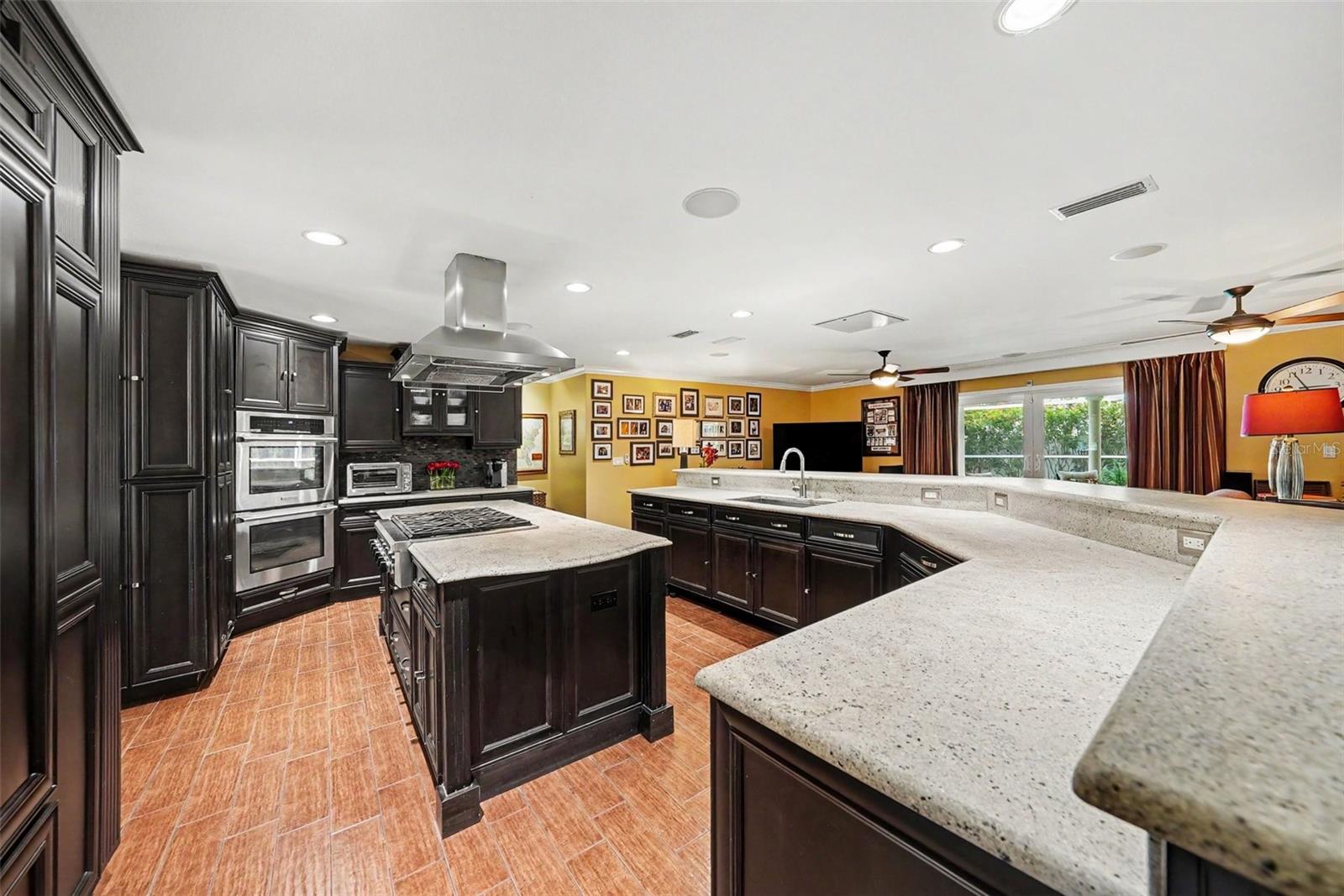 DEL ORO GROVES - Residential