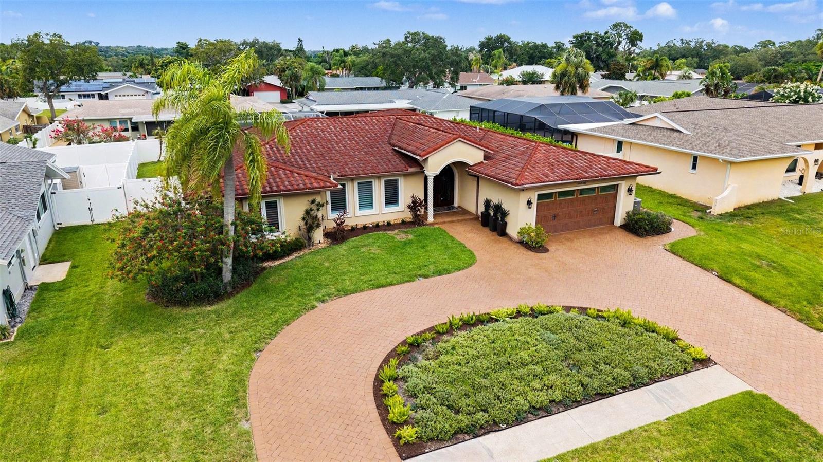 DEL ORO GROVES - Residential