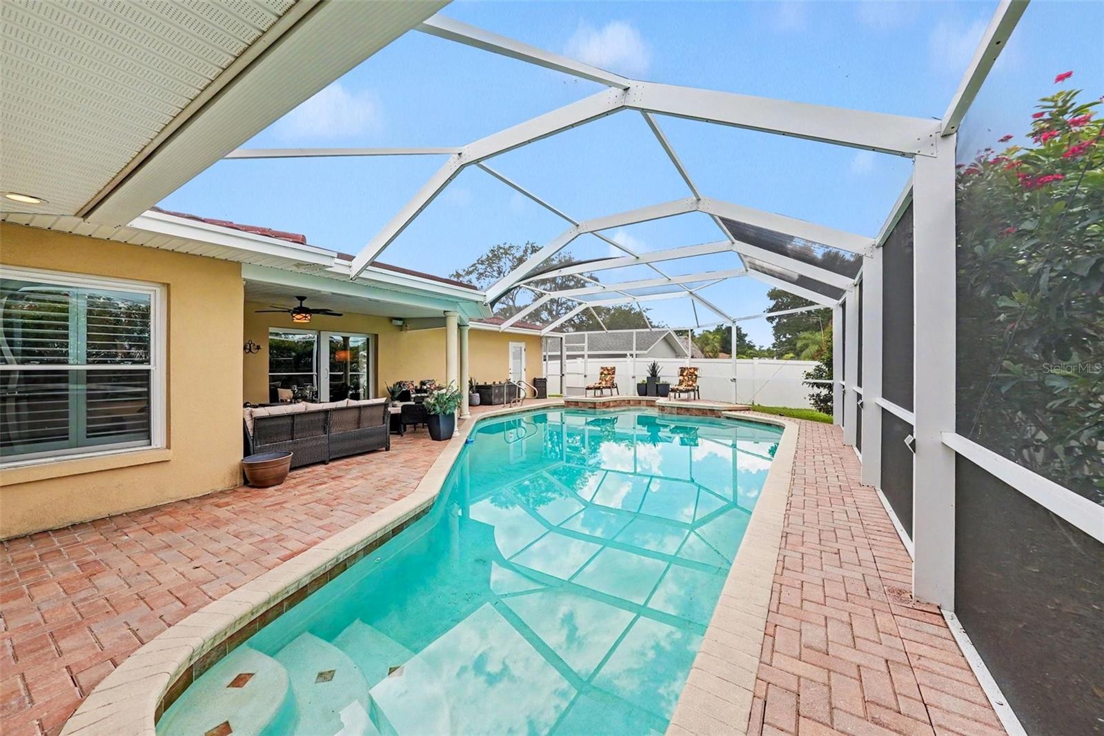 DEL ORO GROVES - Residential