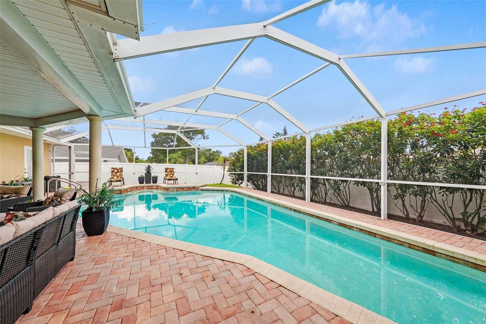 DEL ORO GROVES - Residential