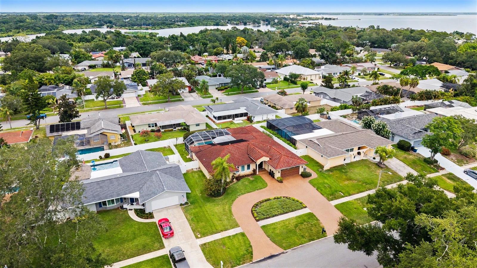DEL ORO GROVES - Residential