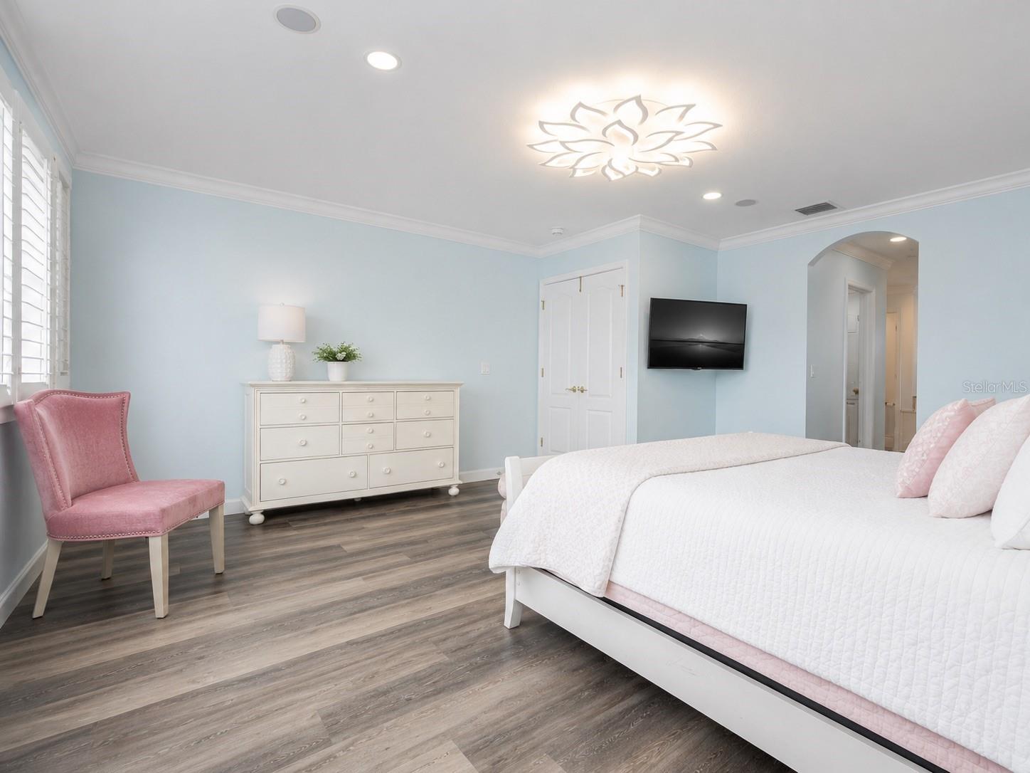 WESTMINSTER LANDING PH 01 - Residential