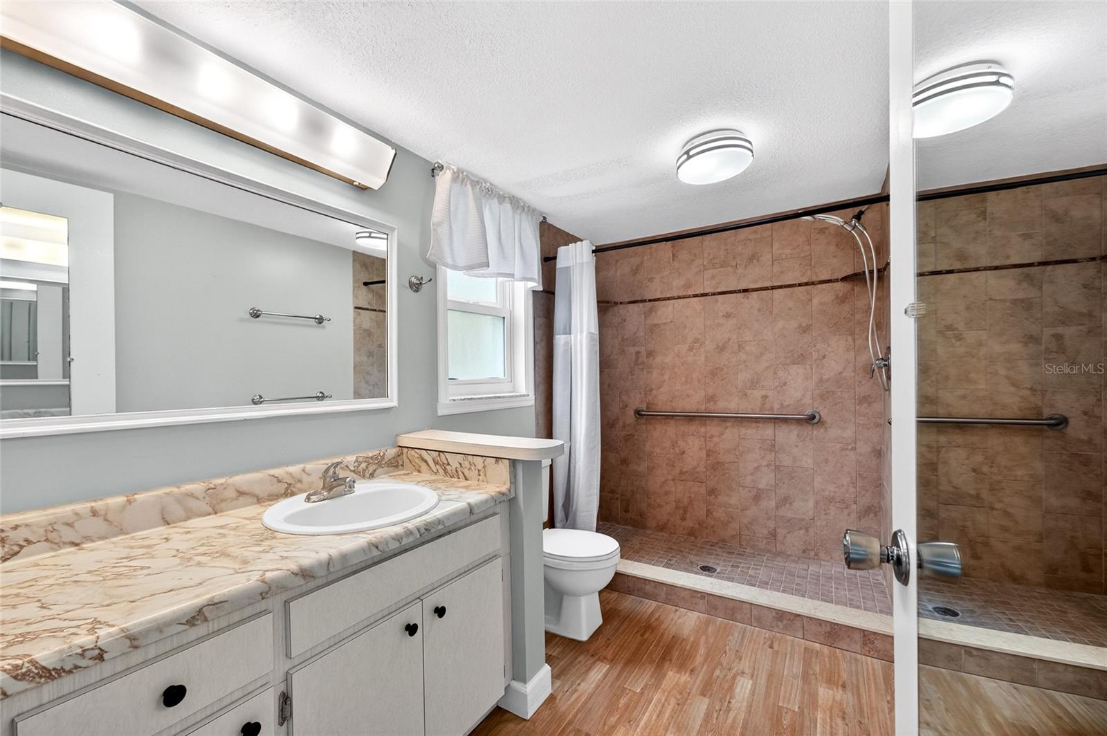 PATRICIAN OAKS - Residential