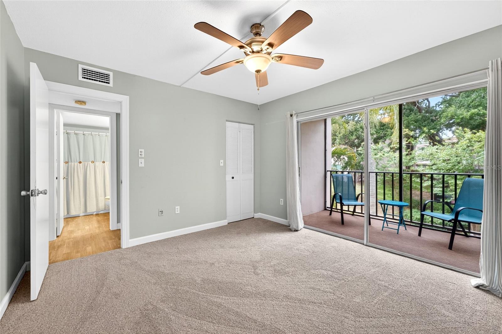 PATRICIAN OAKS - Residential