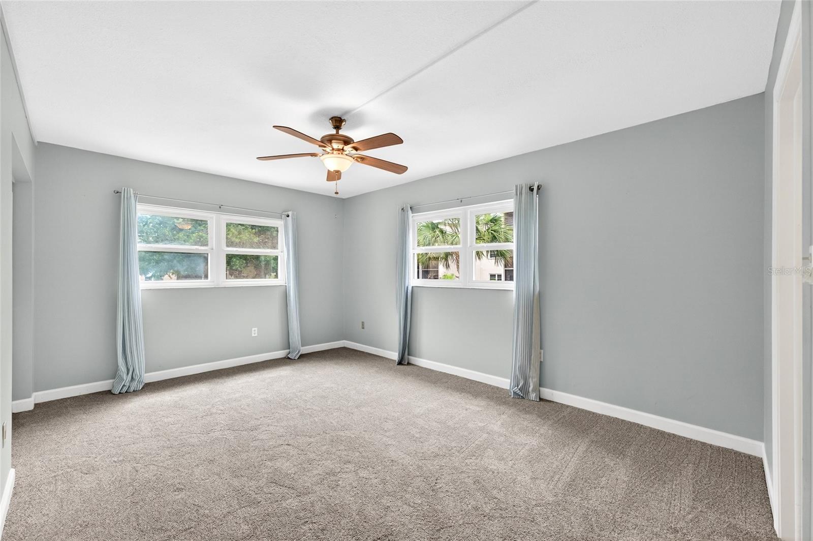 PATRICIAN OAKS - Residential