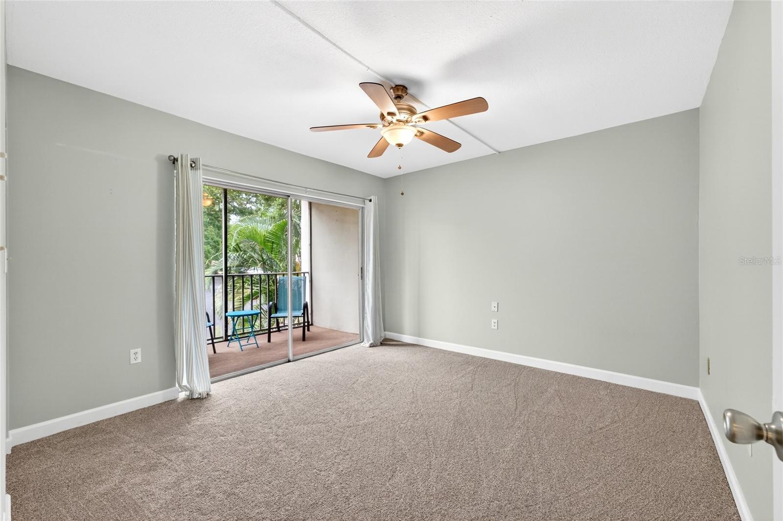 PATRICIAN OAKS - Residential