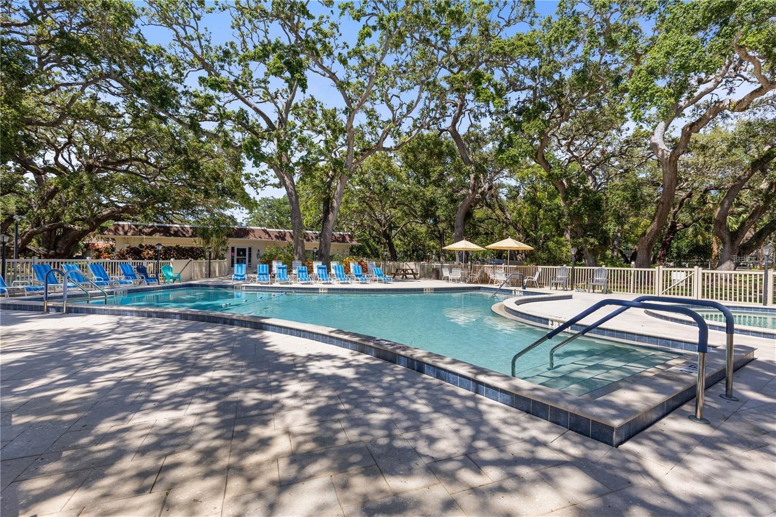PATRICIAN OAKS - Residential