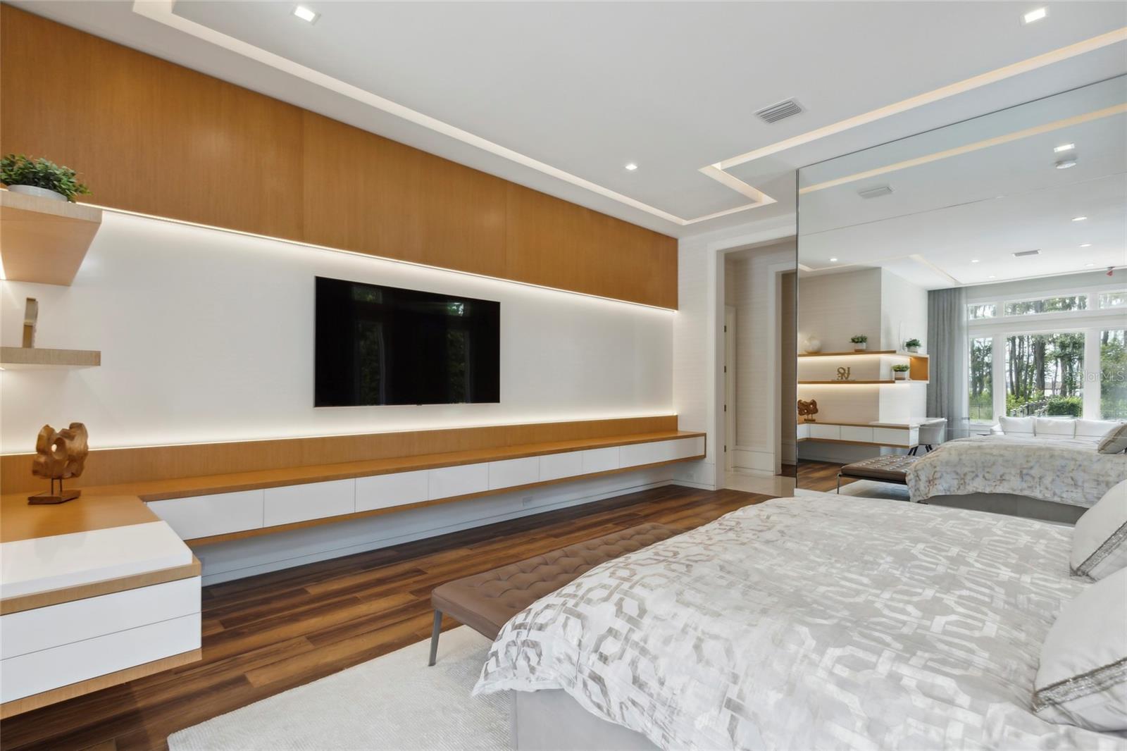 KEENES POINTE - Residential