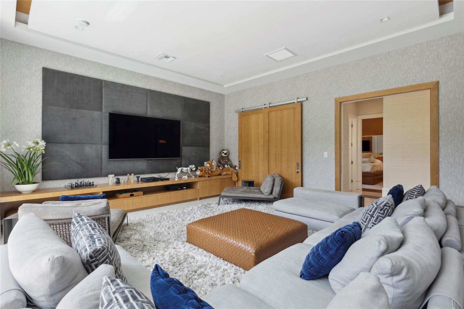 KEENES POINTE - Residential
