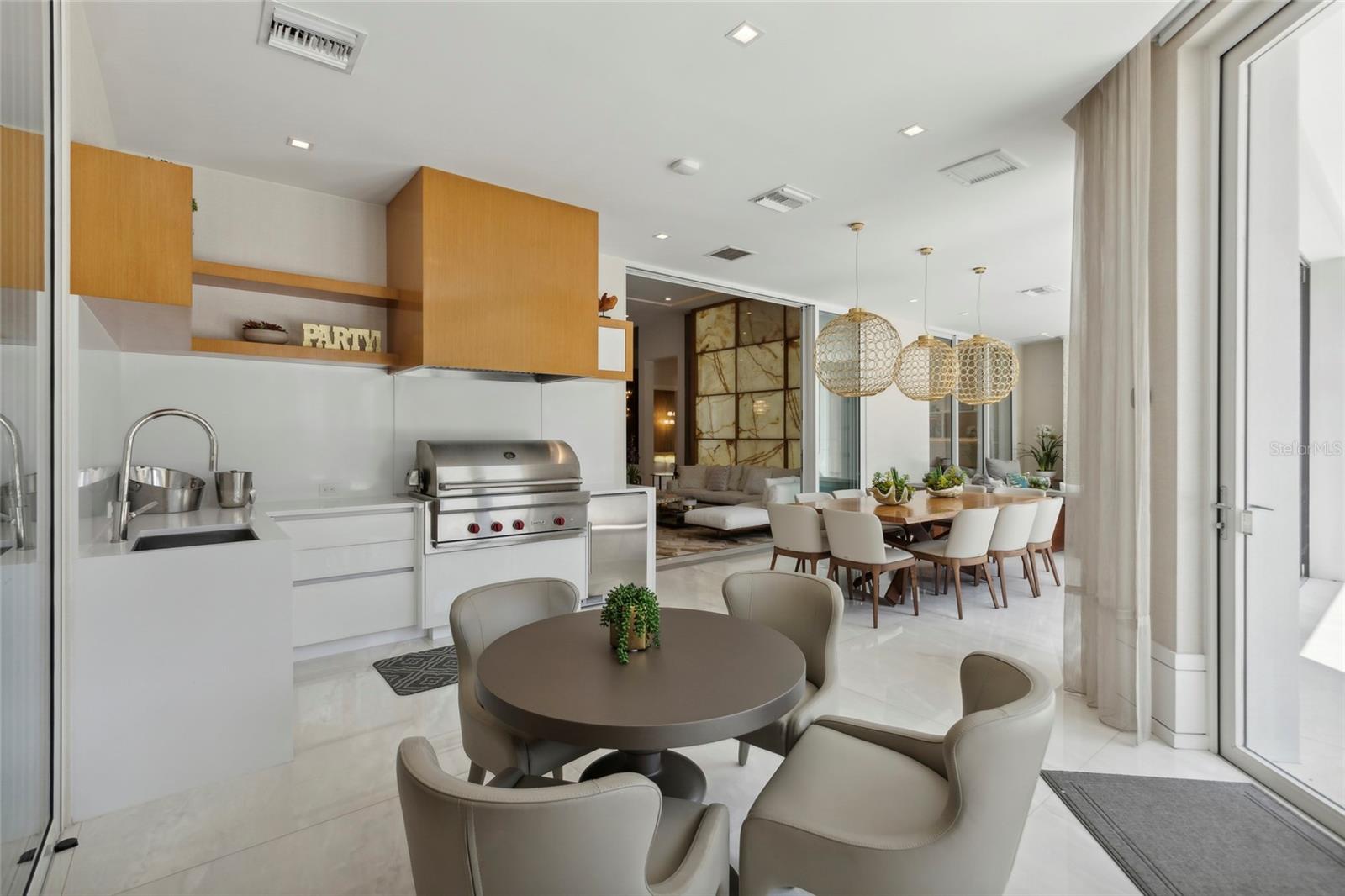 KEENES POINTE - Residential