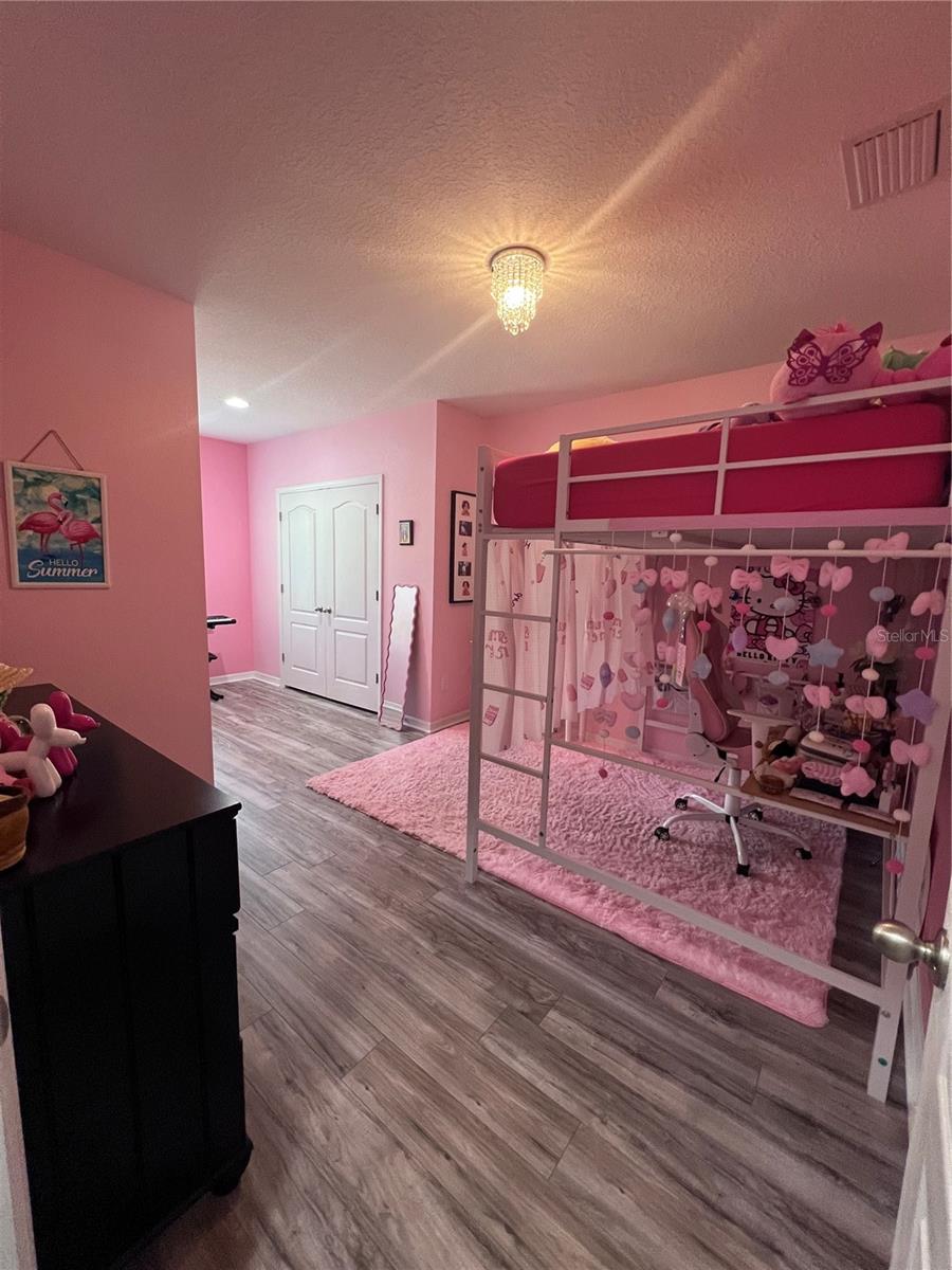 AVELAR CREEK NORTH - Residential Lease