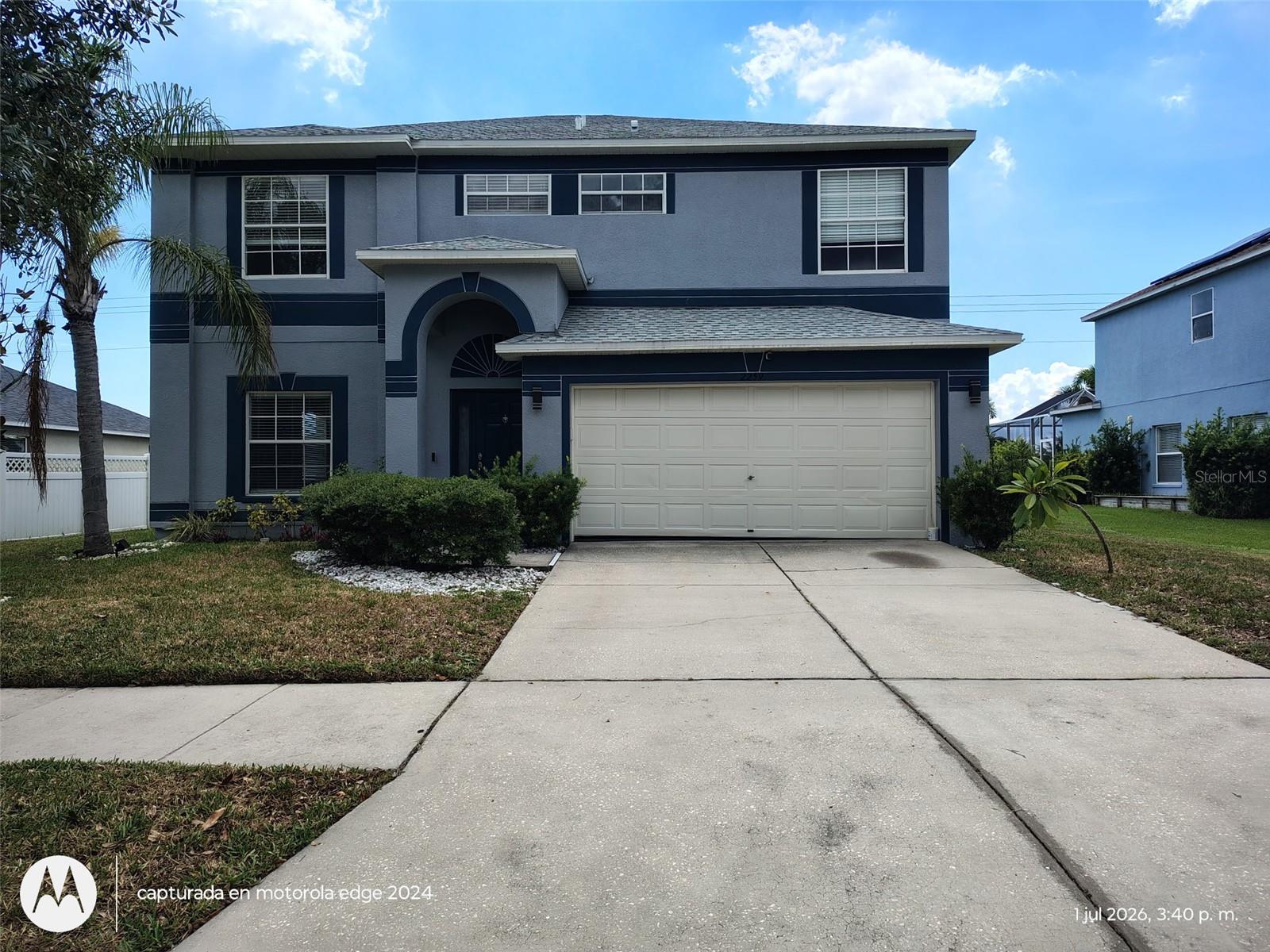 Move-in-ready home in the desirable River Bend community. This 3-bedroom, 2-bath property offers an open living area, a spacious kitchen, and a split bedroom layout for privacy. Enjoy a fully fenced backyard and a covered patio perfect for outdoor relaxation. River Bend features a community pool, fitness center, playground, and sports courts.
Conveniently located near US 41 and I-75, giving you easy access to shopping, restaurants, schools, waterfront parks, and major employers. The home is also within reach of several higher education options, including Hillsborough Community College (SouthShore Campus), the University of South Florida, and the University of Tampa.