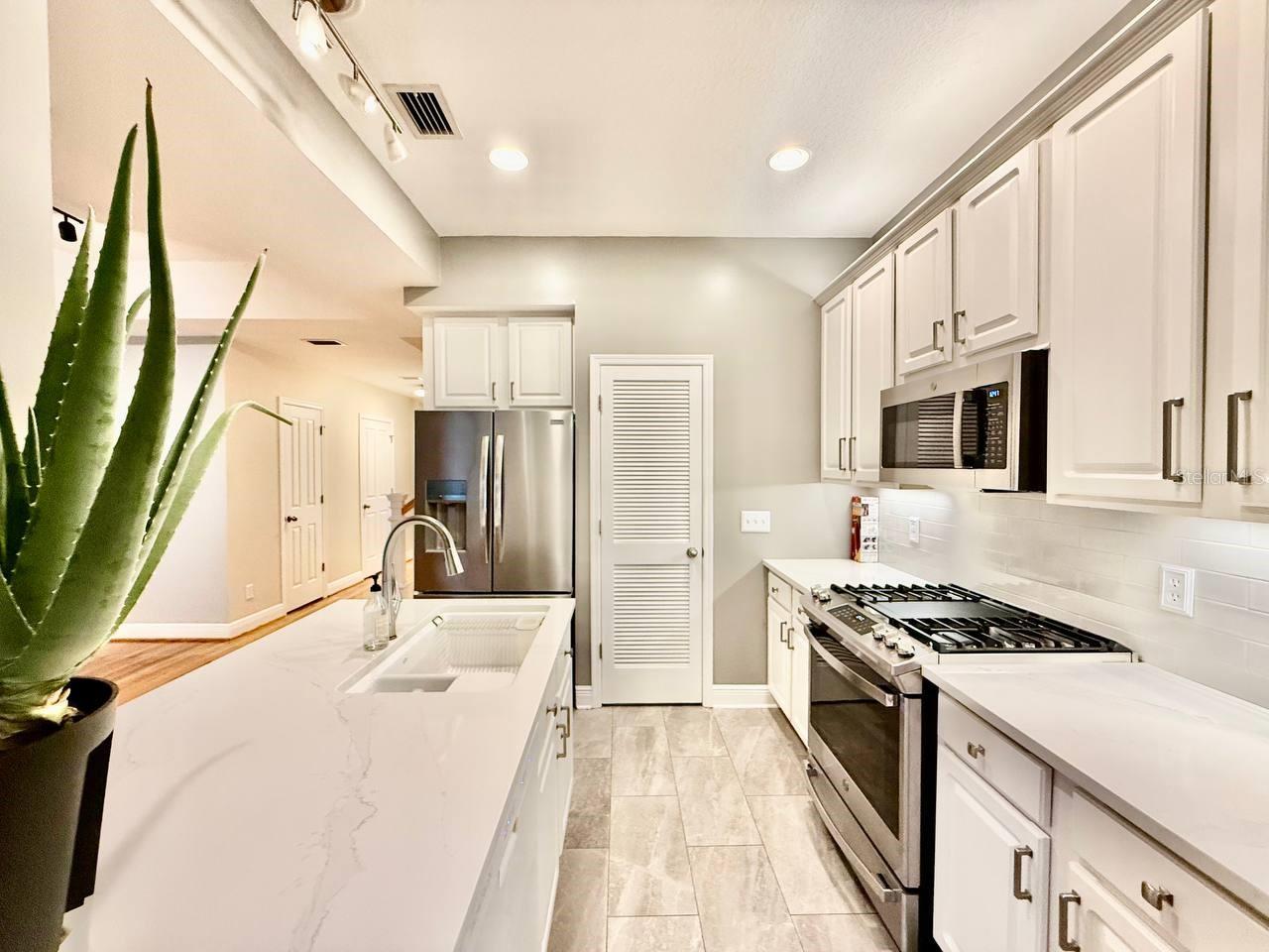 BAYSHORE WALK A CONDO - Residential Lease