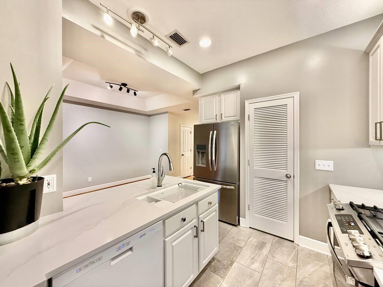 BAYSHORE WALK A CONDO - Residential Lease