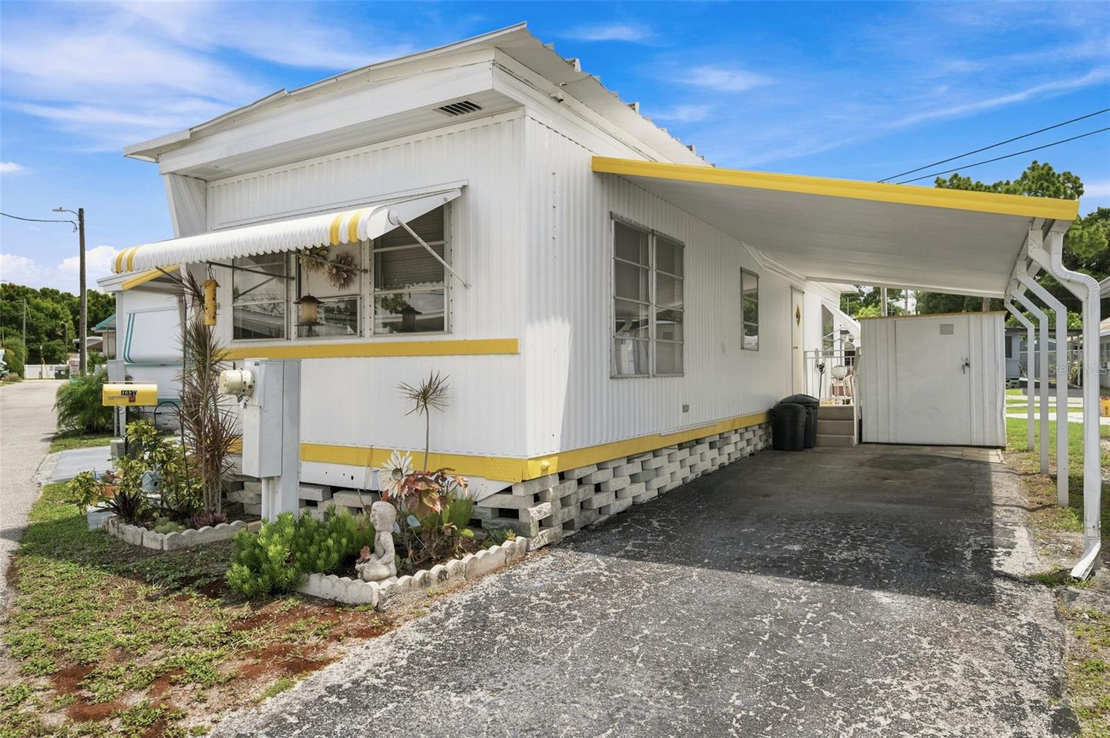 EL REY MOBILE HOME PARK UNREC - Residential