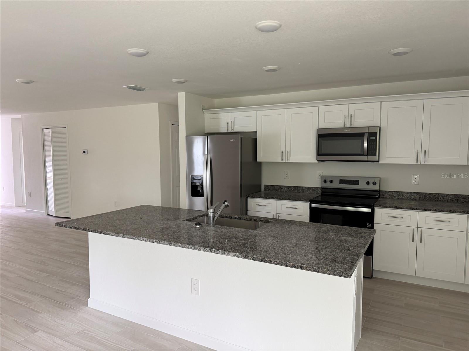 PORT CHARLOTTE SUB 51 - Residential Lease