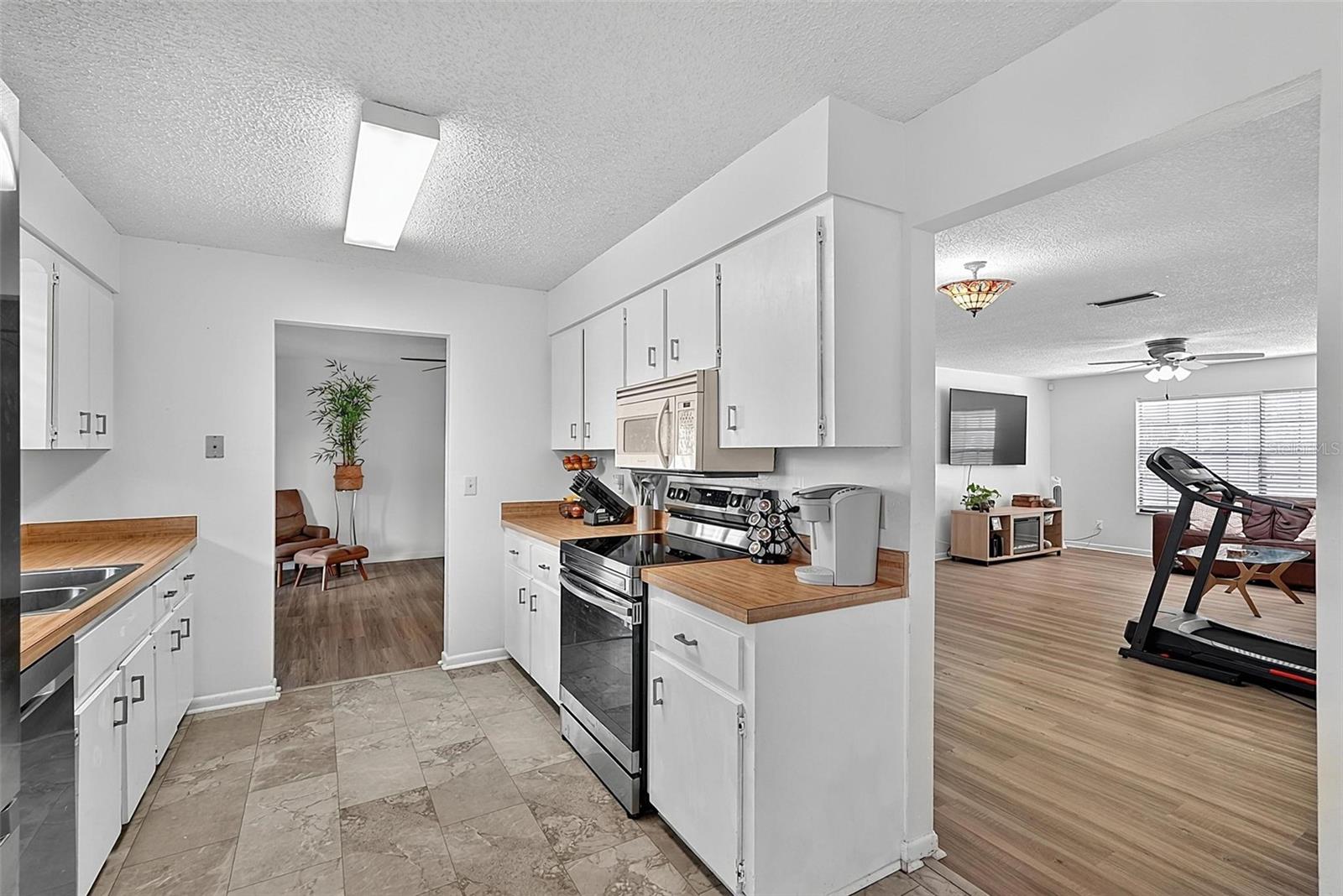 OAK FOREST PH 01-05 - Residential