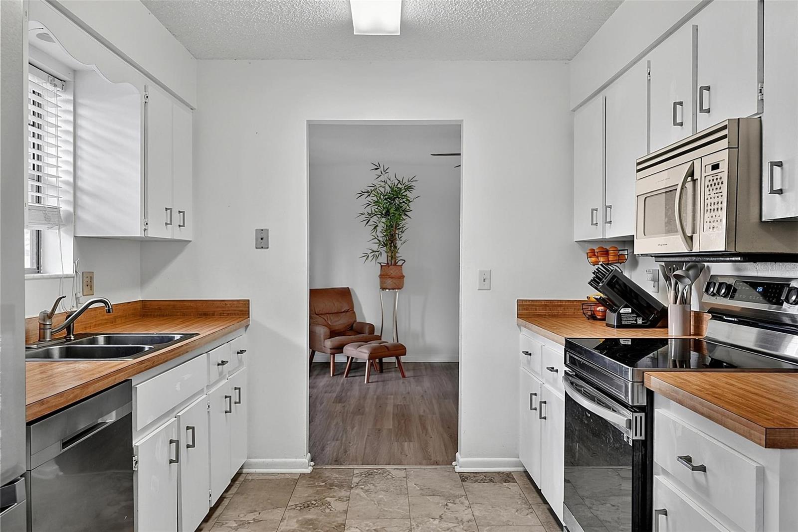 OAK FOREST PH 01-05 - Residential