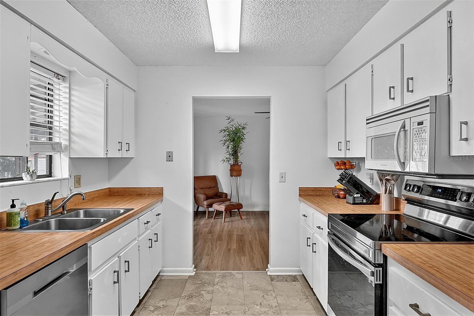 OAK FOREST PH 01-05 - Residential
