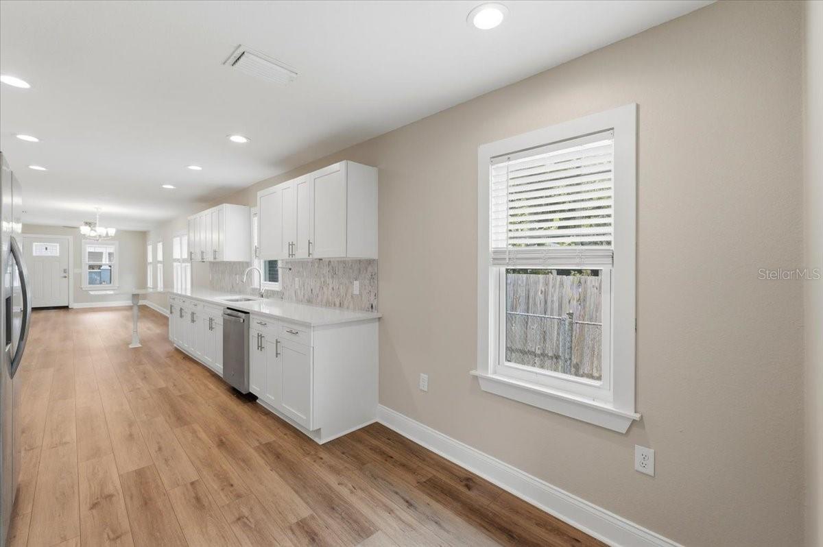DIXIELAND REV - Residential