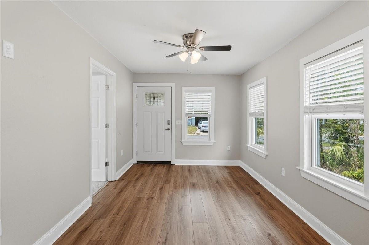 DIXIELAND REV - Residential