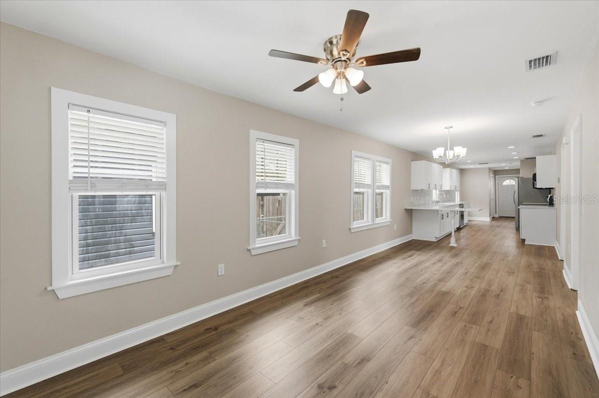 DIXIELAND REV - Residential