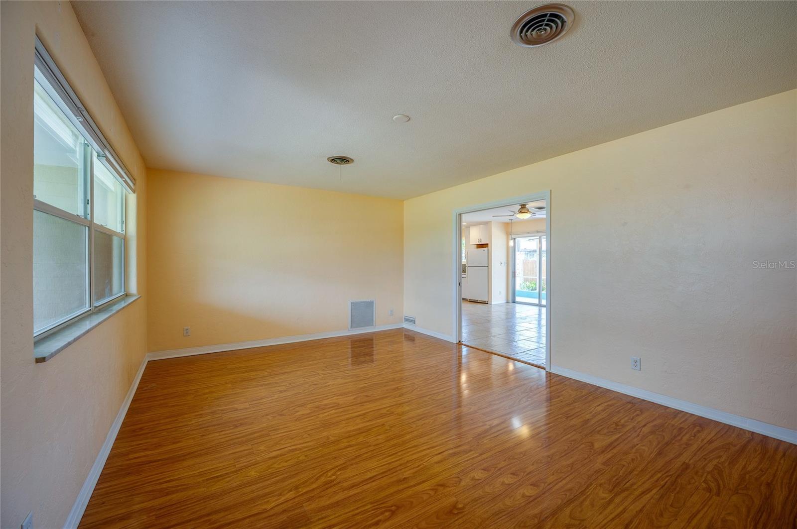 RAY MAR HEIGHTS BELLEWOOD - Residential