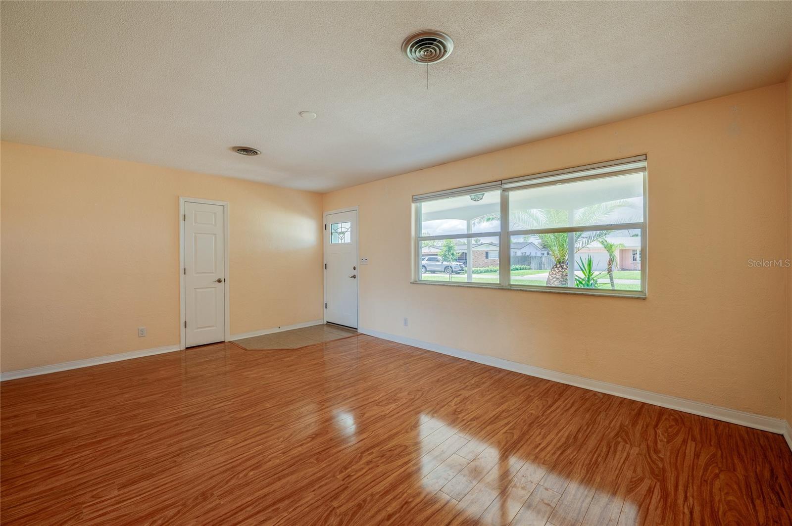 RAY MAR HEIGHTS BELLEWOOD - Residential