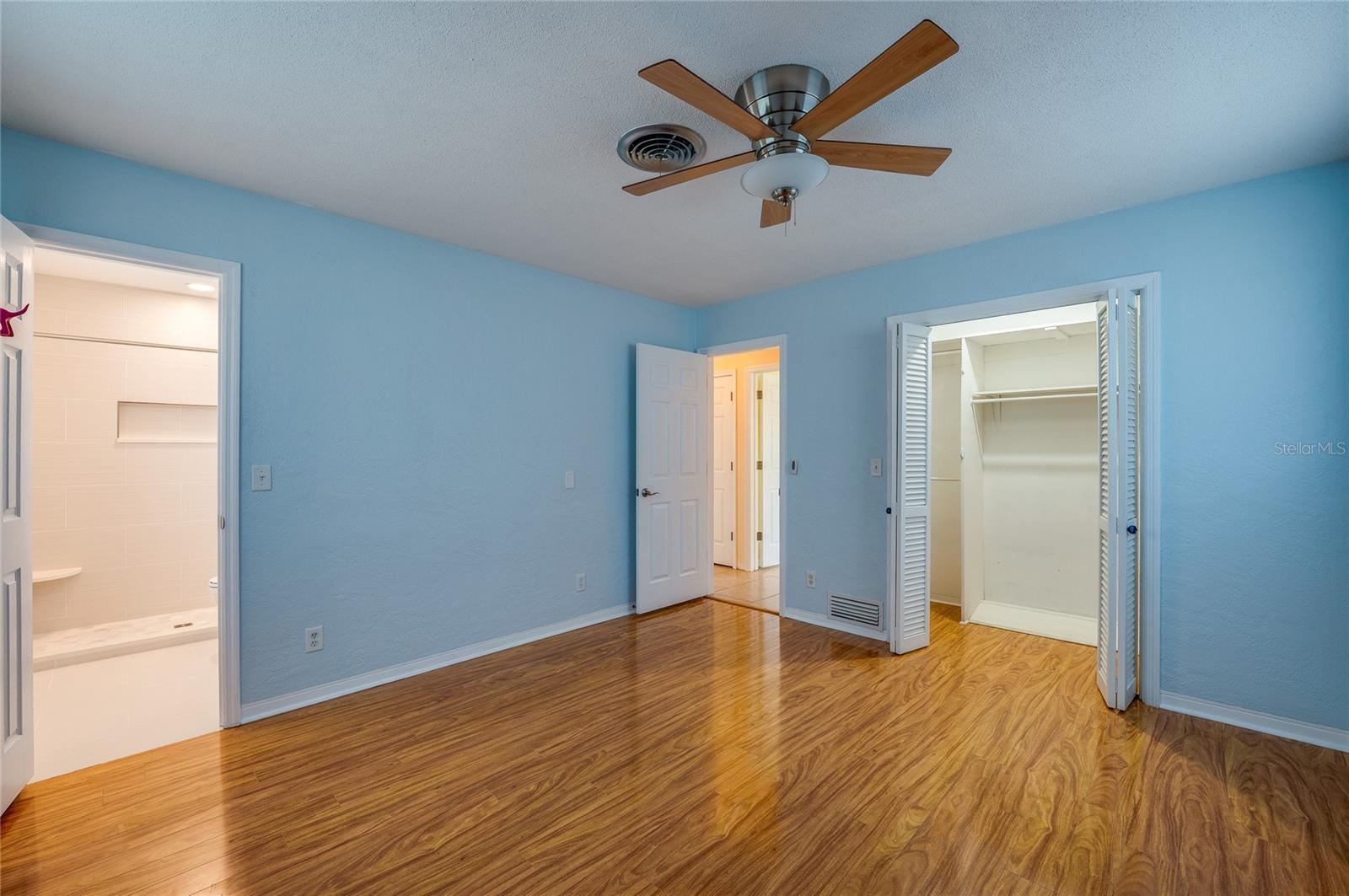 RAY MAR HEIGHTS BELLEWOOD - Residential