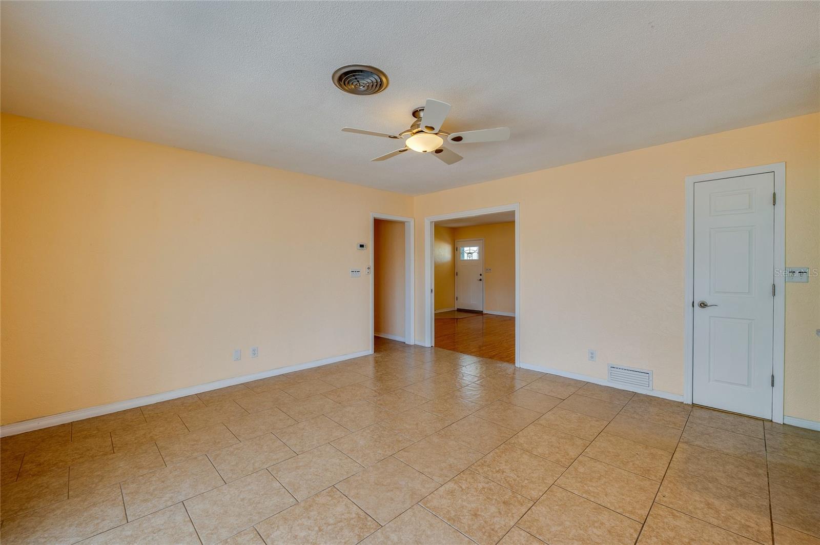 RAY MAR HEIGHTS BELLEWOOD - Residential