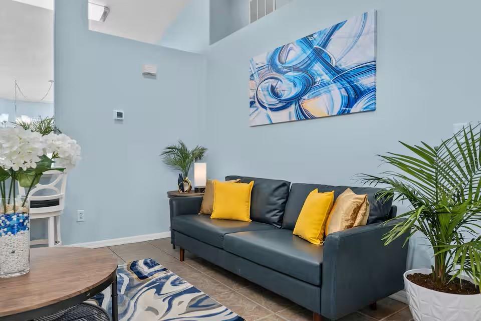 ROYAL PALMS SEC 30 - Residential