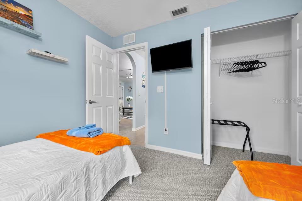 ROYAL PALMS SEC 30 - Residential