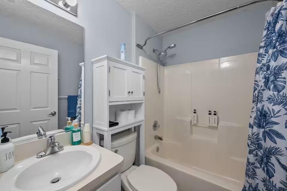 ROYAL PALMS SEC 30 - Residential