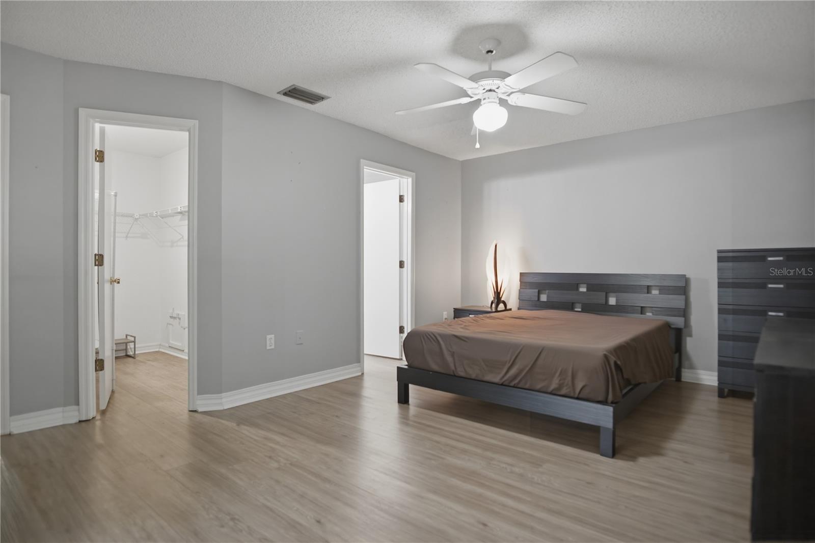 GRENELEFE CLUB ESTATES - Residential Lease
