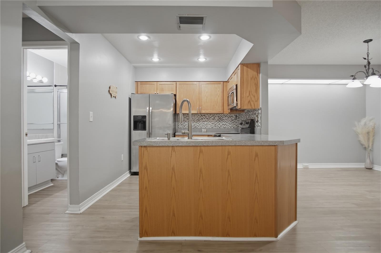 GRENELEFE CLUB ESTATES - Residential Lease