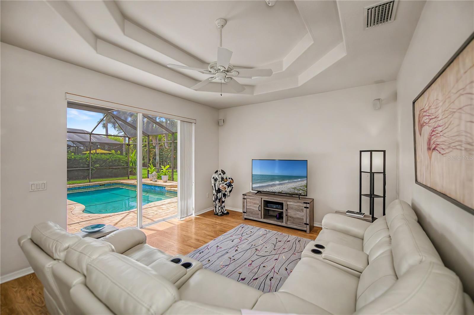 VENICE PALMS PH 2 - Residential