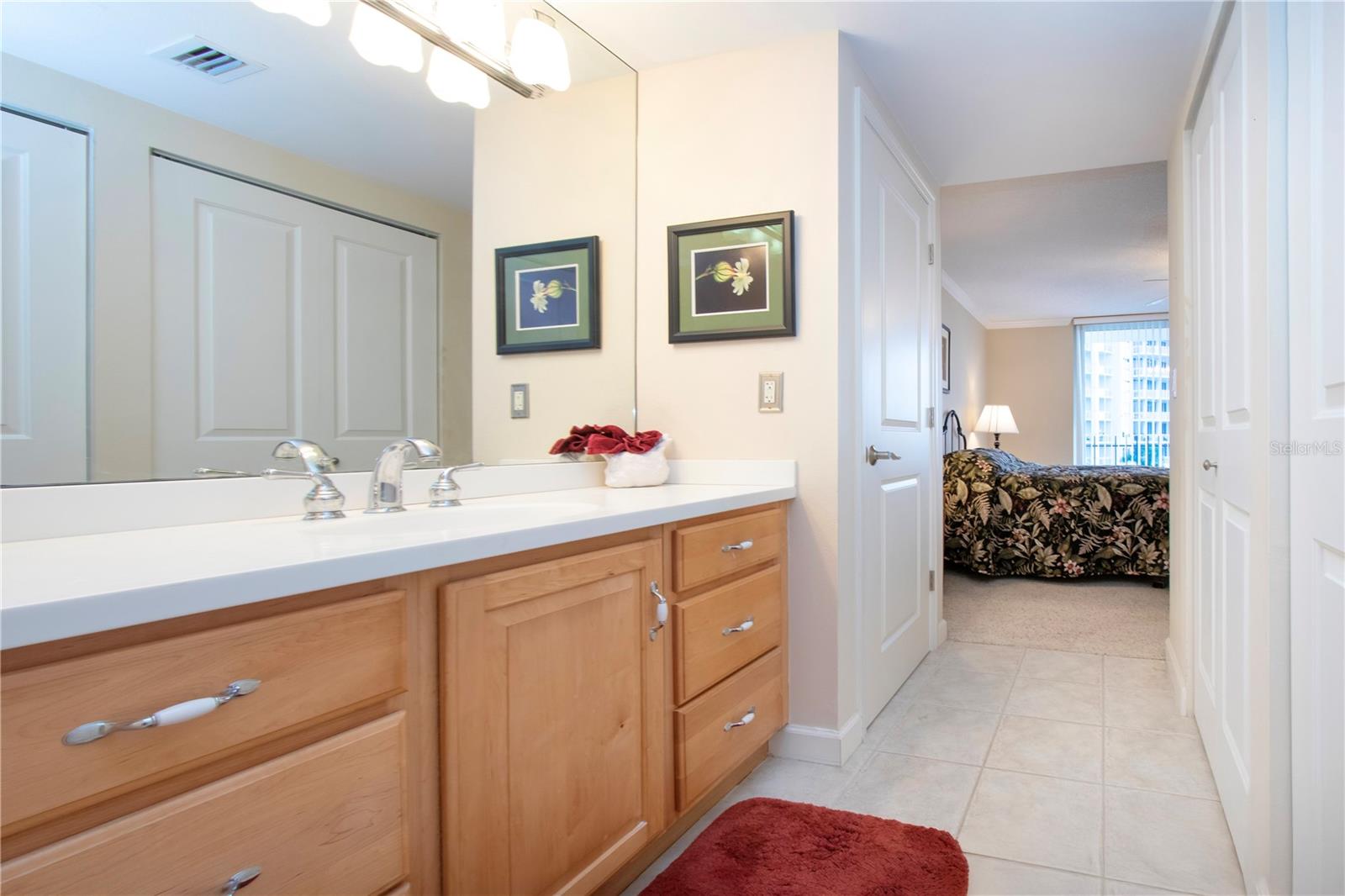 LIDO BEACH CLUB - Residential