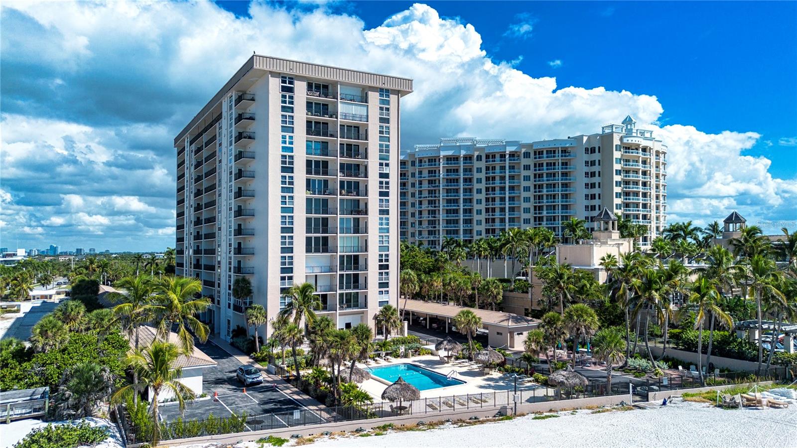 LIDO BEACH CLUB - Residential