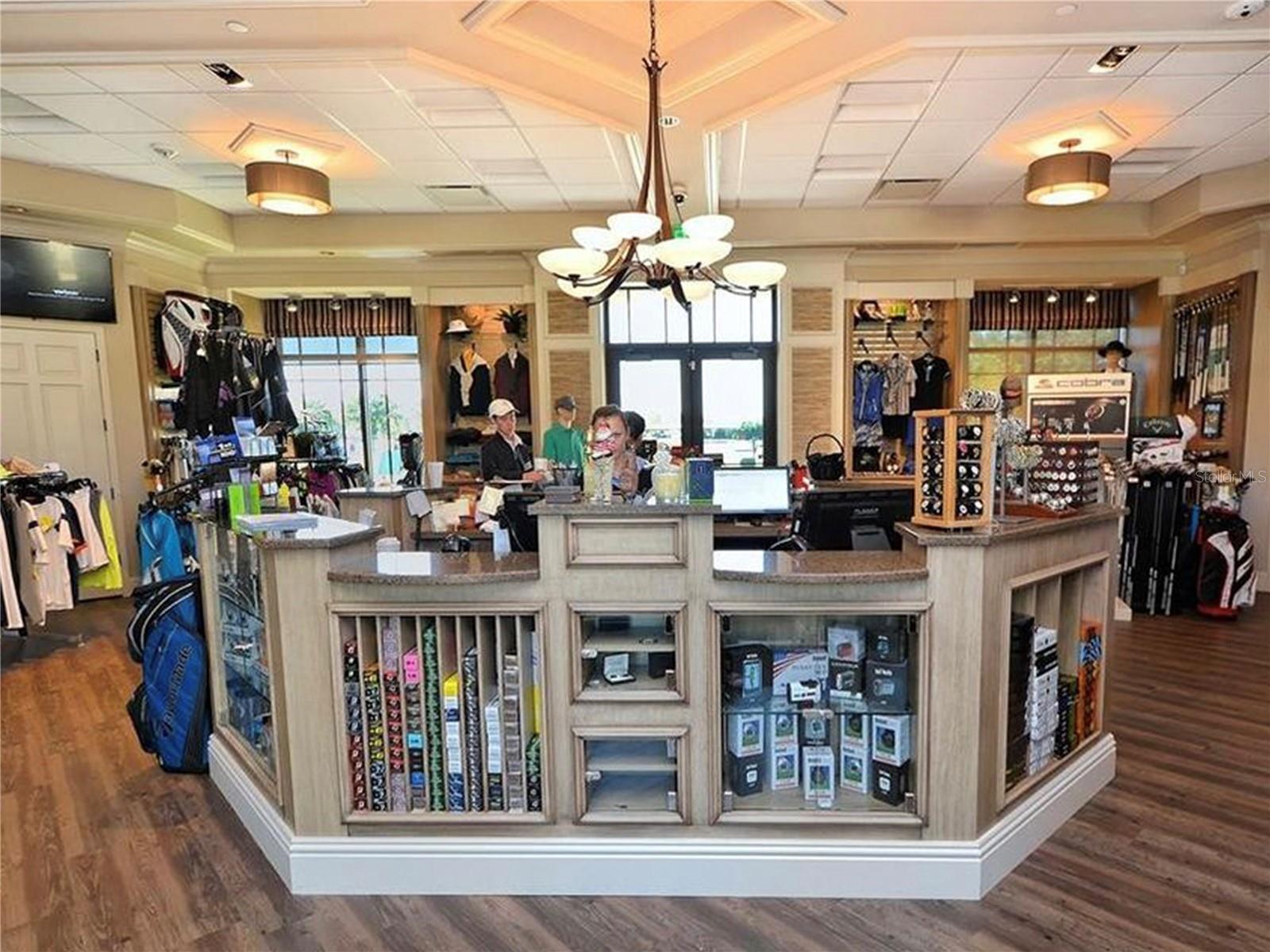 HERITAGE OAKS GOLF & COUNTRY CLUB - Residential