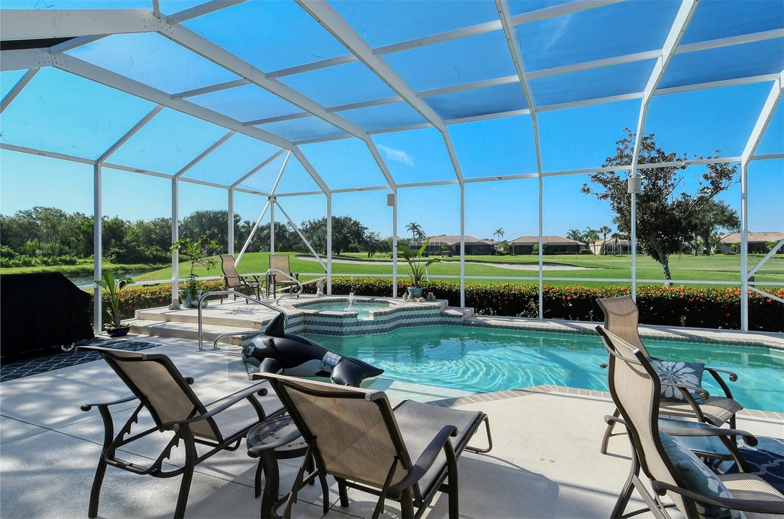 HERITAGE OAKS GOLF & COUNTRY CLUB - Residential